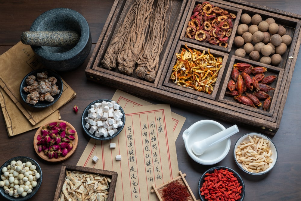 Zoom sur les médecines traditionnelles chinoises : les attraits des pratiques ancestrales sur notre santé.